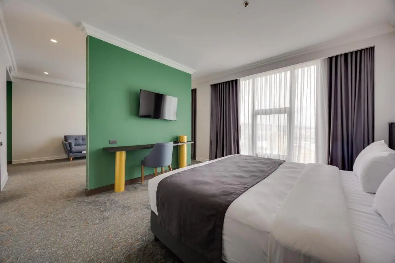 Pine Astoria Hotel