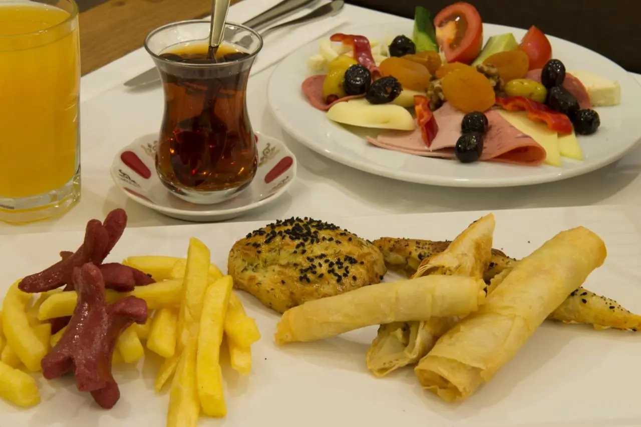 Cumbali Plaza Hotel