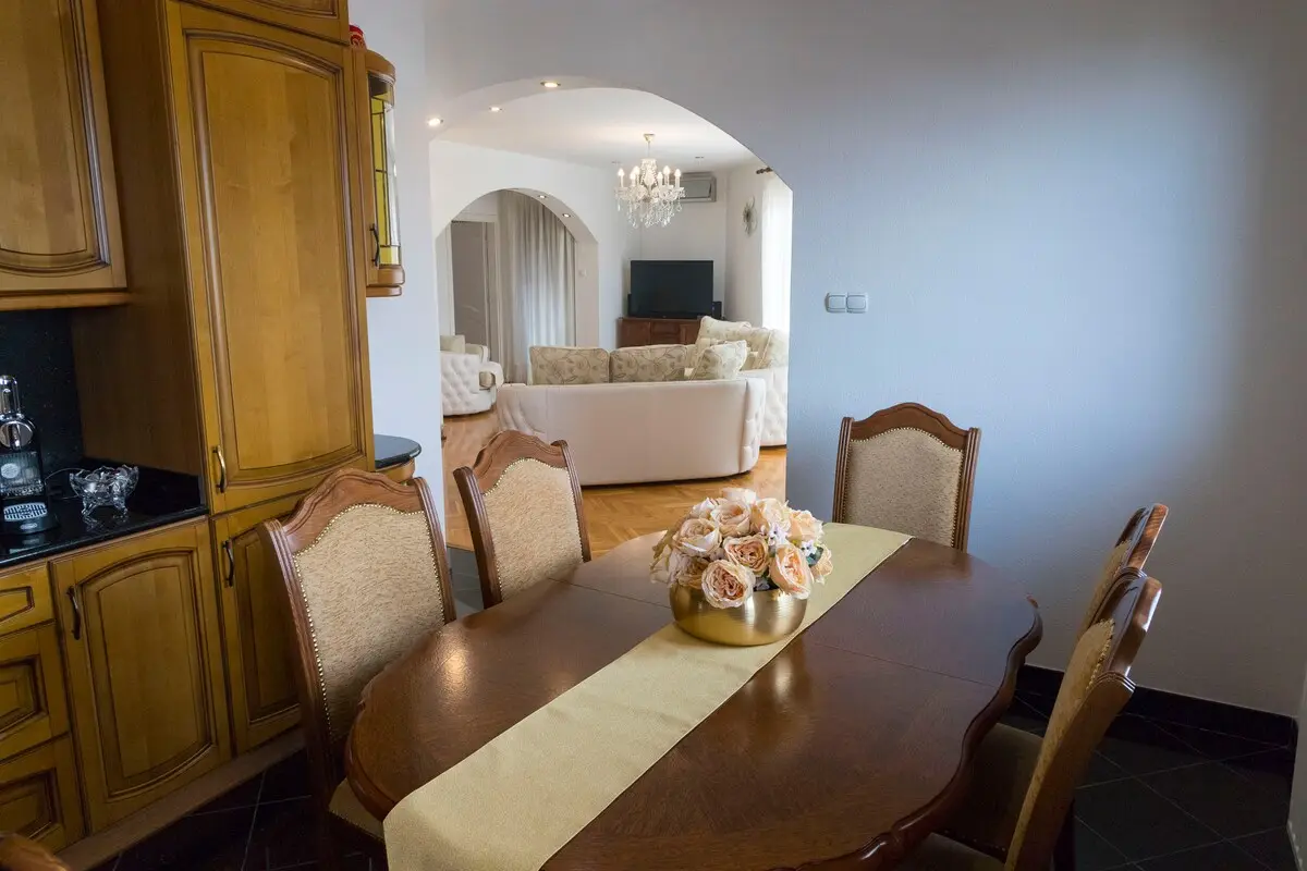White Pearl Luxus Apartment