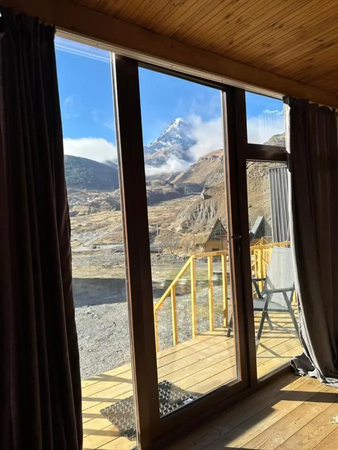 Kuro Kazbegi • ყურო ყაზბეგი