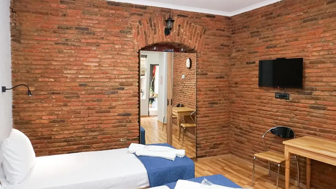 Apartment Khizana