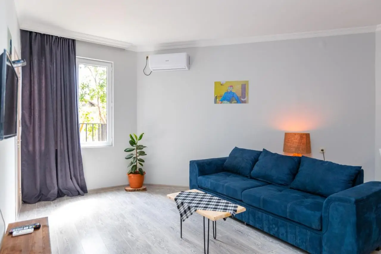 Giorgi's apartment