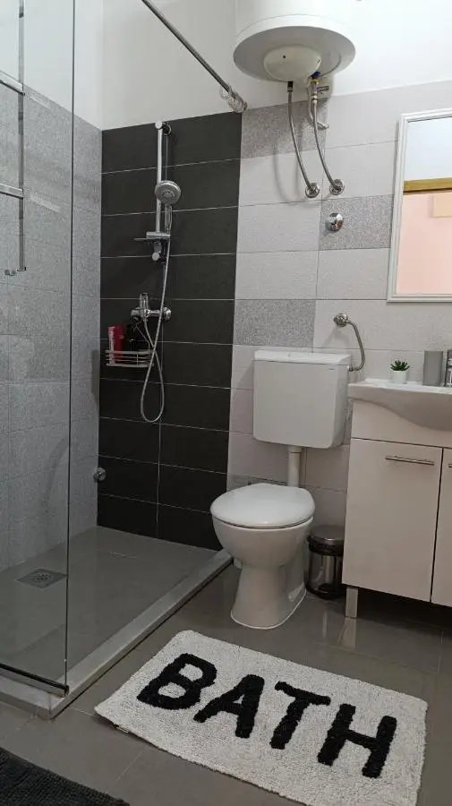 Apartment Mana