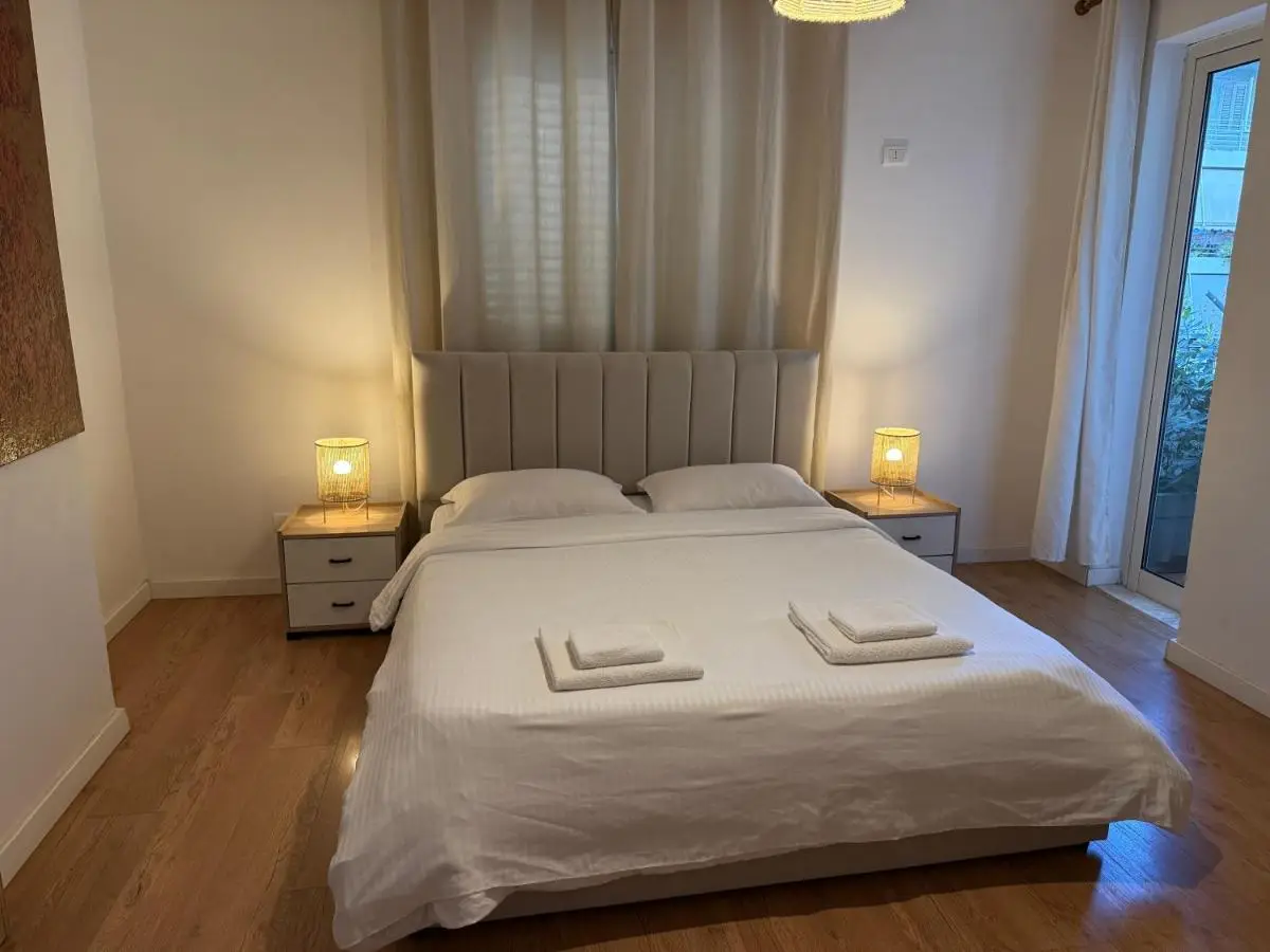 Proper Apartment 1