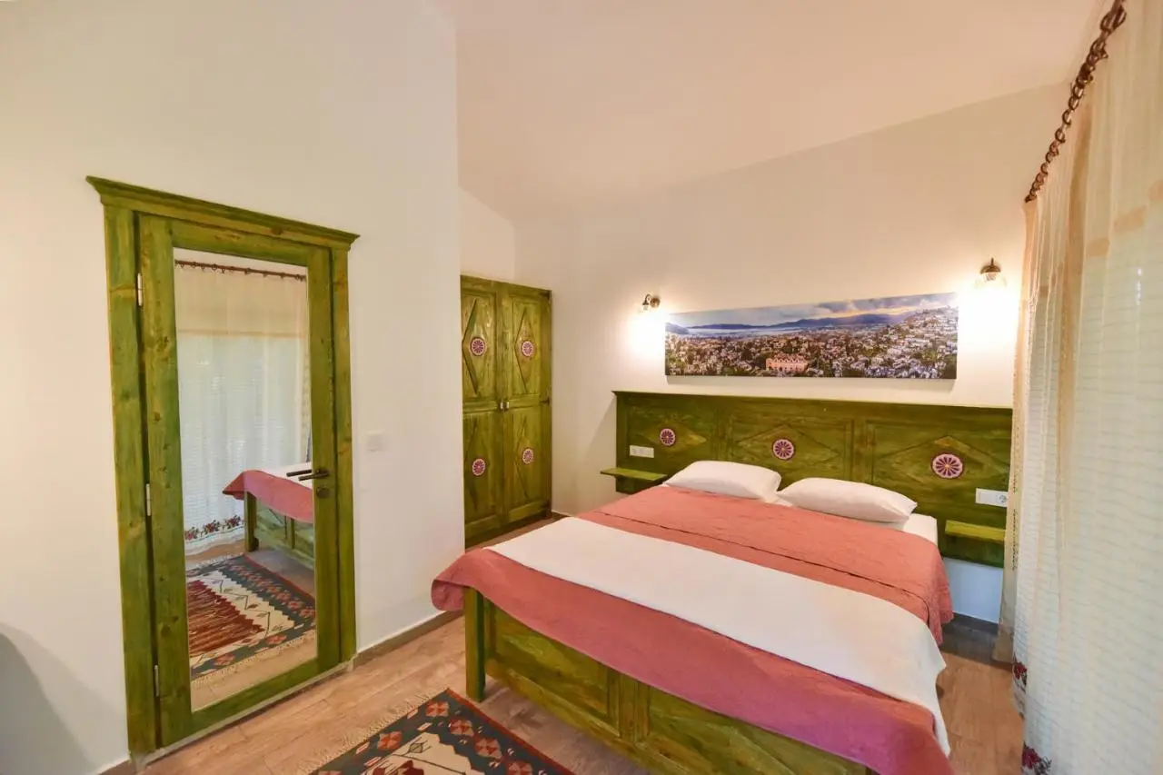 Pyramid Boutique Hotel