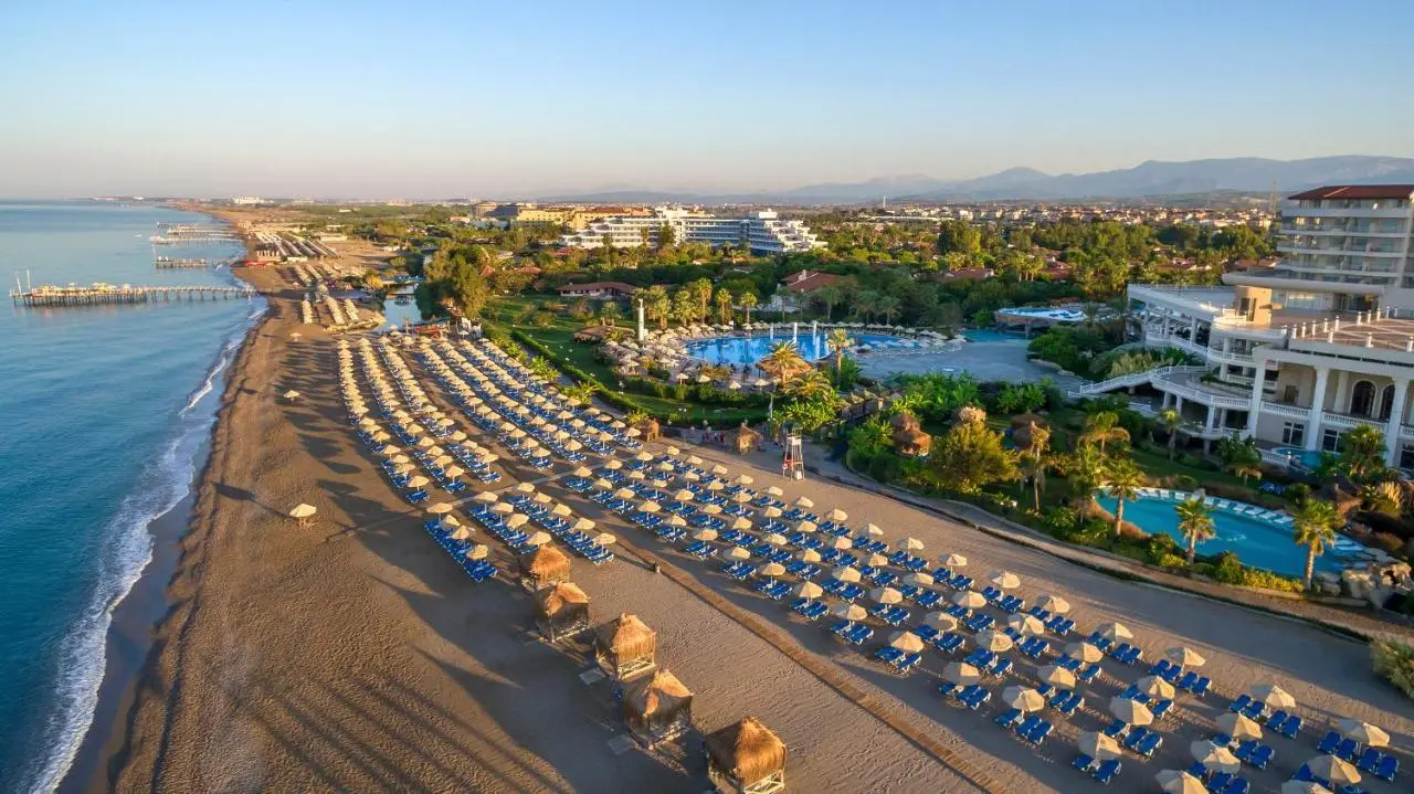 Starlight Resort Hotel