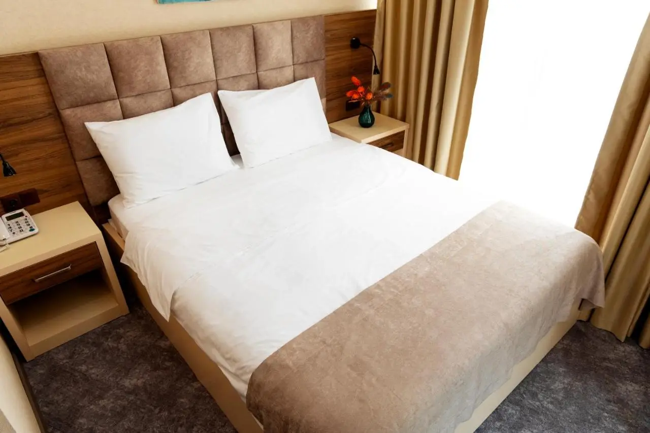 Aniko Hotel