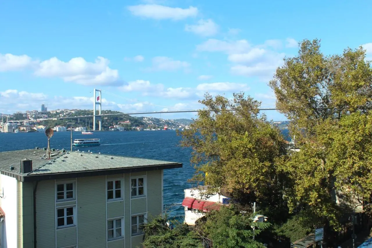 Kuzguncuk View