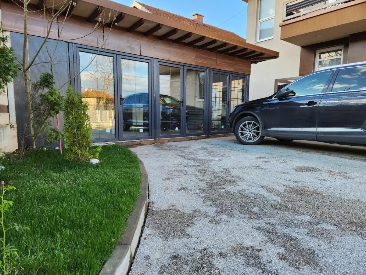 Villa Kolonia
