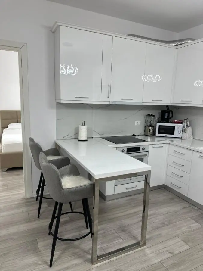 Tirana, Beautifull Apartament Near Mother Teresa Int Airport