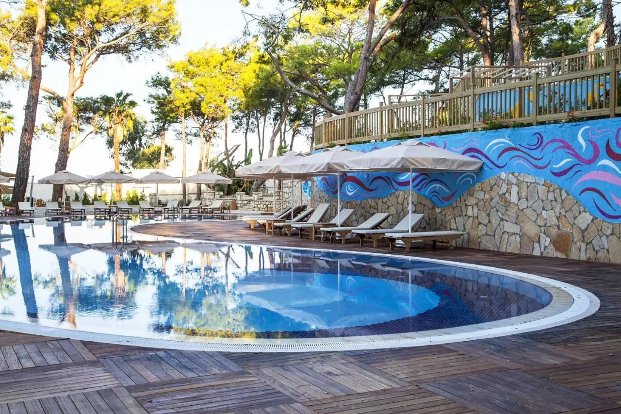 Wome Deluxe Hotel - Halal All Inclusive
