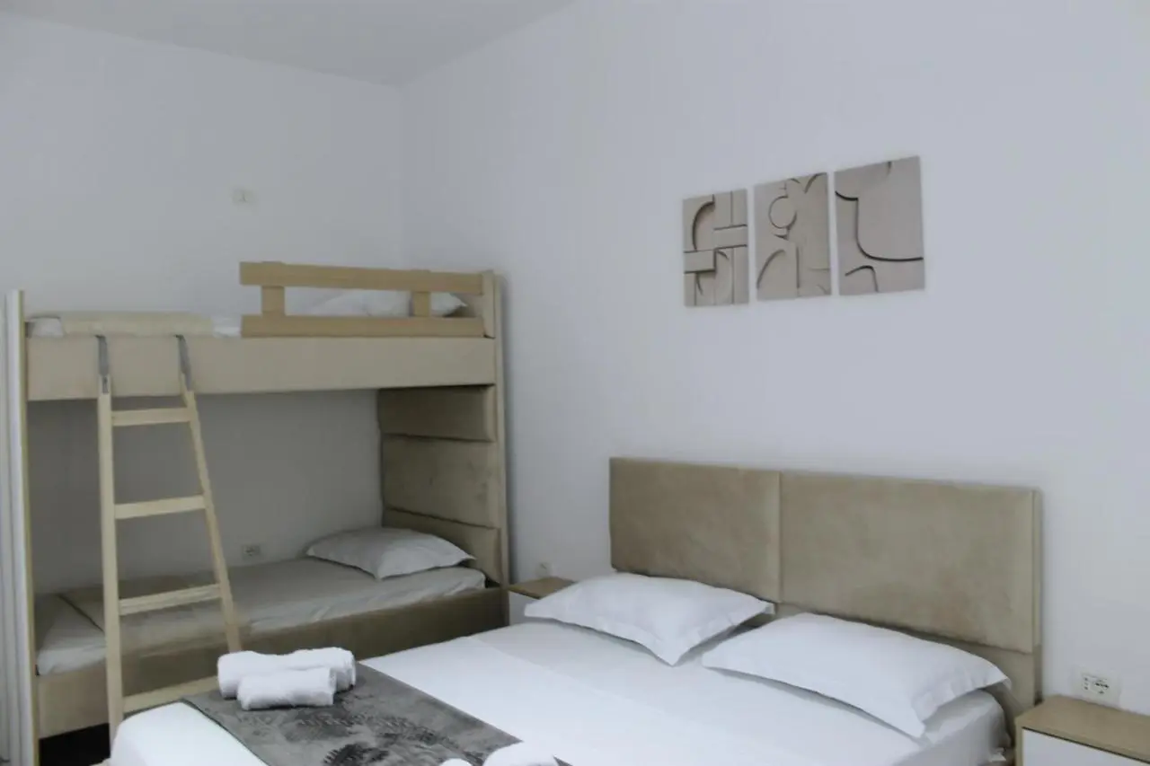 Guest House Adi Hoxha