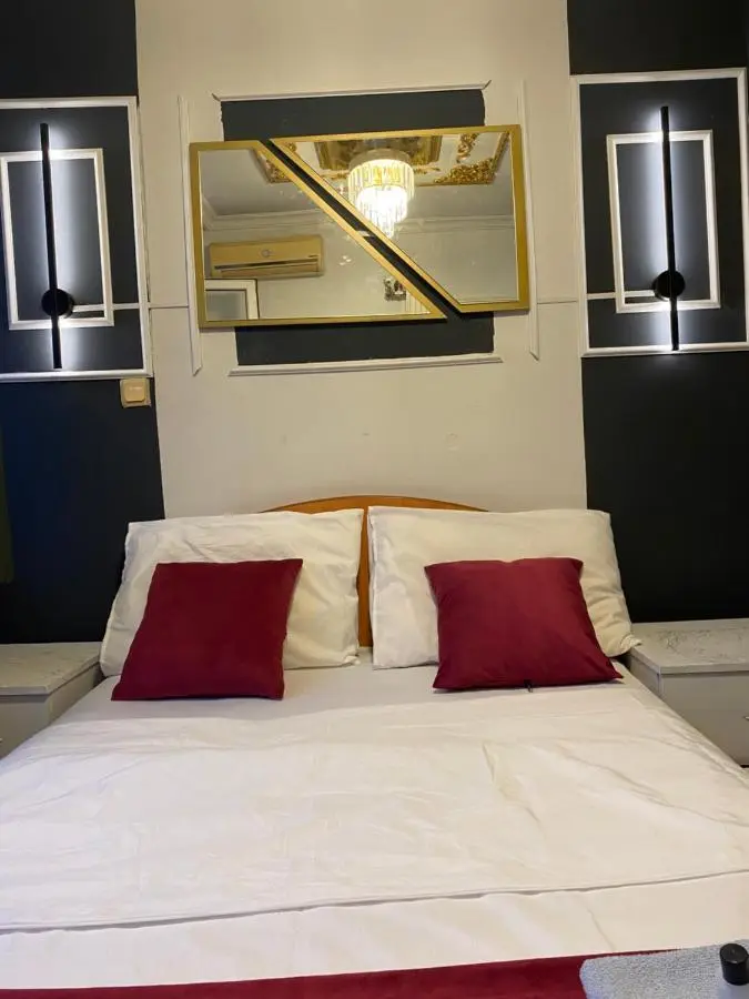 Petek Hotel