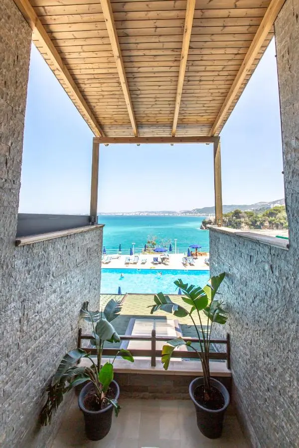 Luxury Villa 4