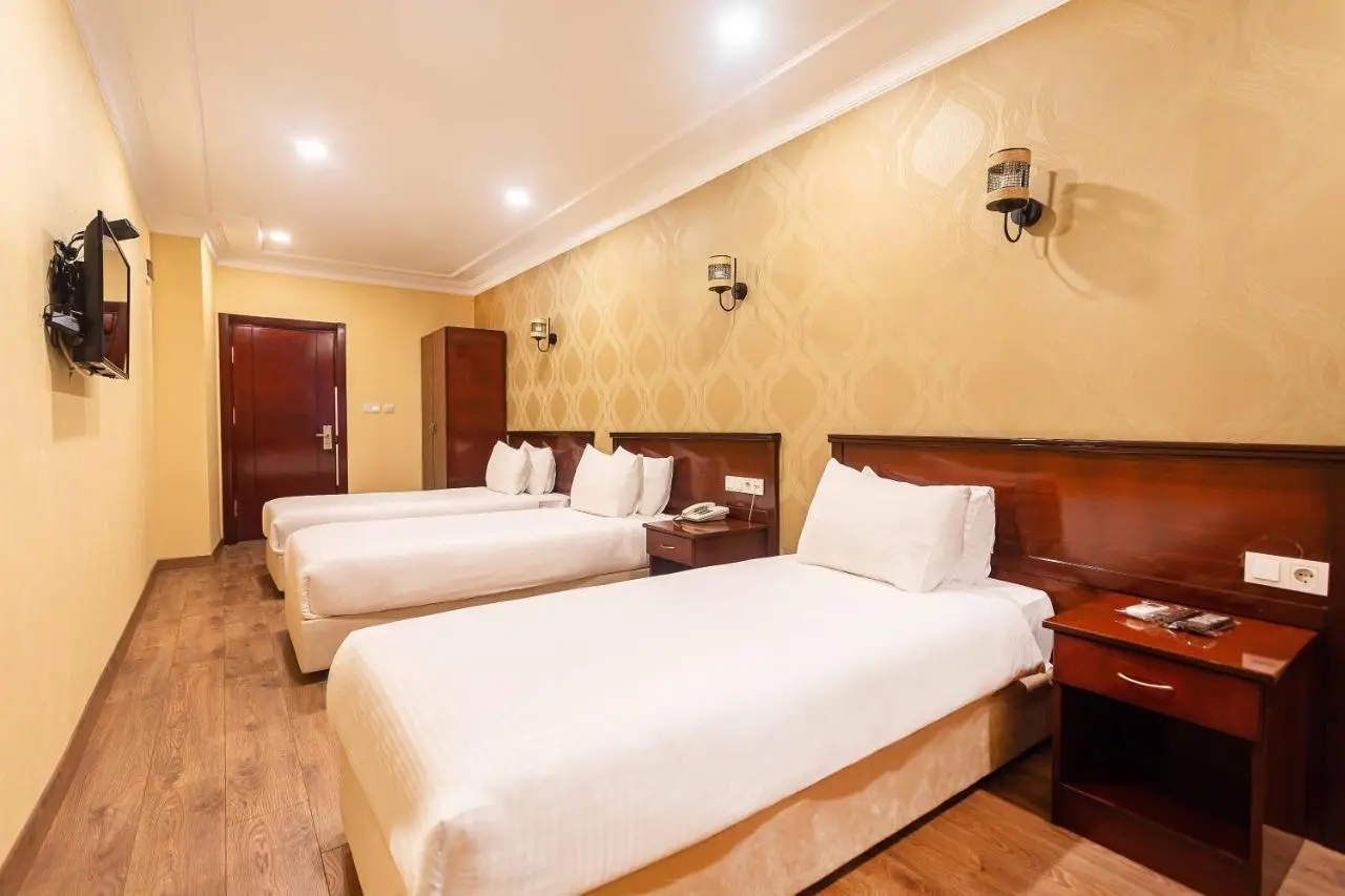 Marina Park Hotel