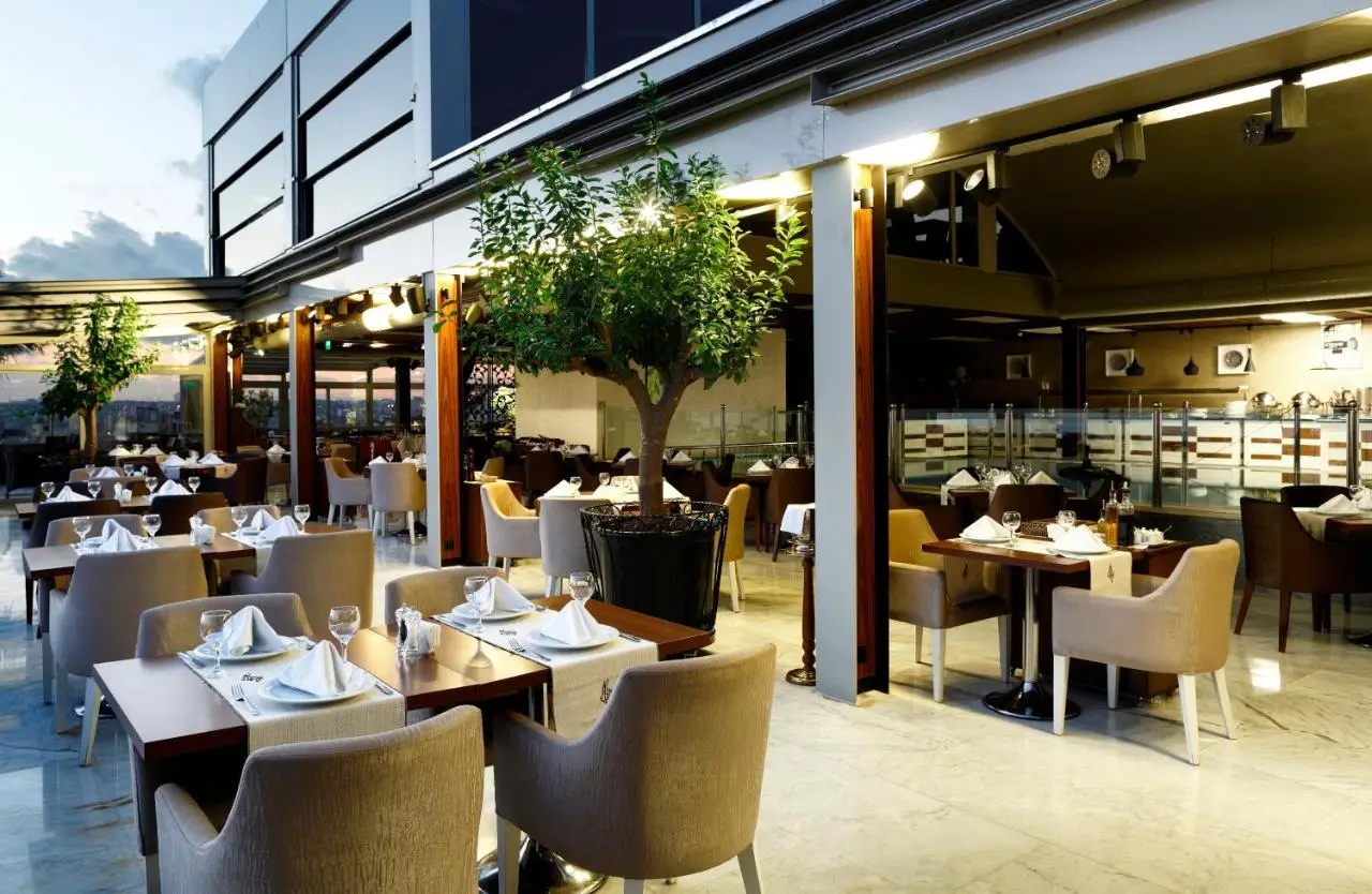 Darkhill Hotel