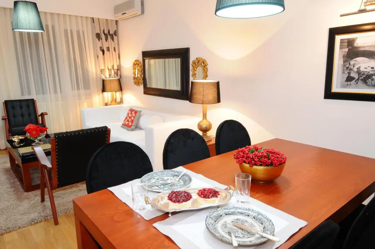 Cheya Taksim BNB Gumussuyu Istanbul City Center Comfort Residence