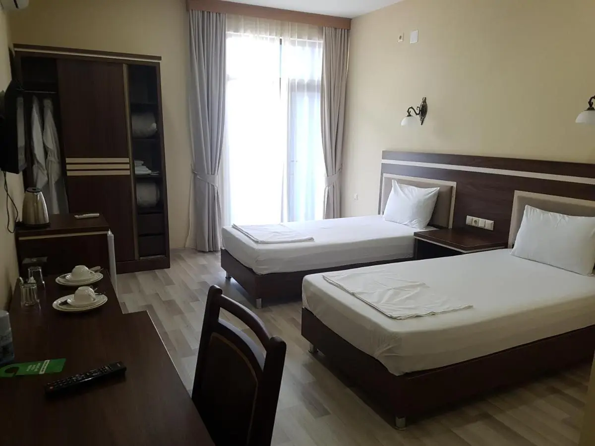 Hotel 725 B