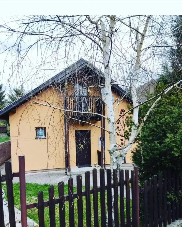 Nature house Semizovac