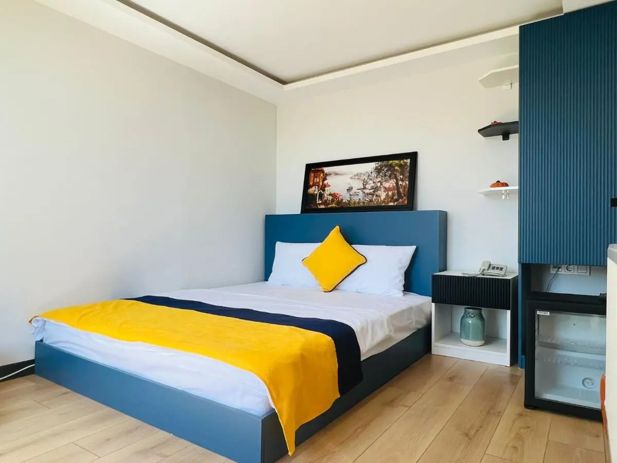 Apex Hotel