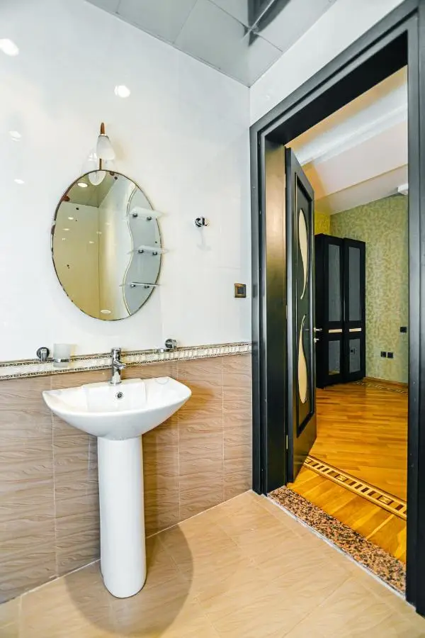 RAYA Luxury Apartment in Nizami street