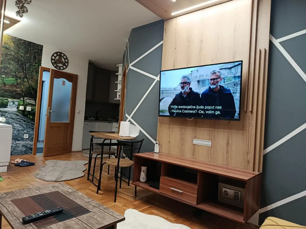 JACUZZI for RELAX - HOLLYWOOD Apartment, STUP, Sarajevo