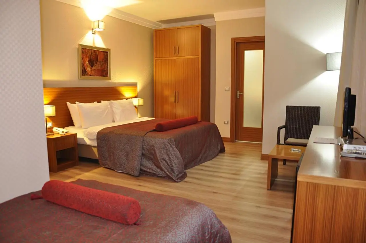 dragos island hotel