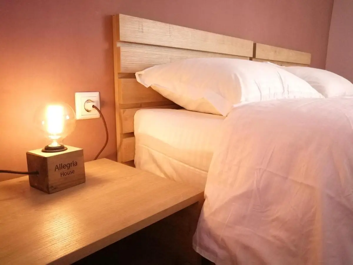 ---Allegria House---
