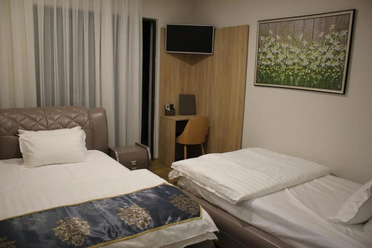 Park Hotel Tirana