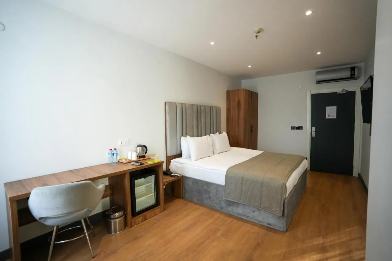 Business Life Hotel Güneşli