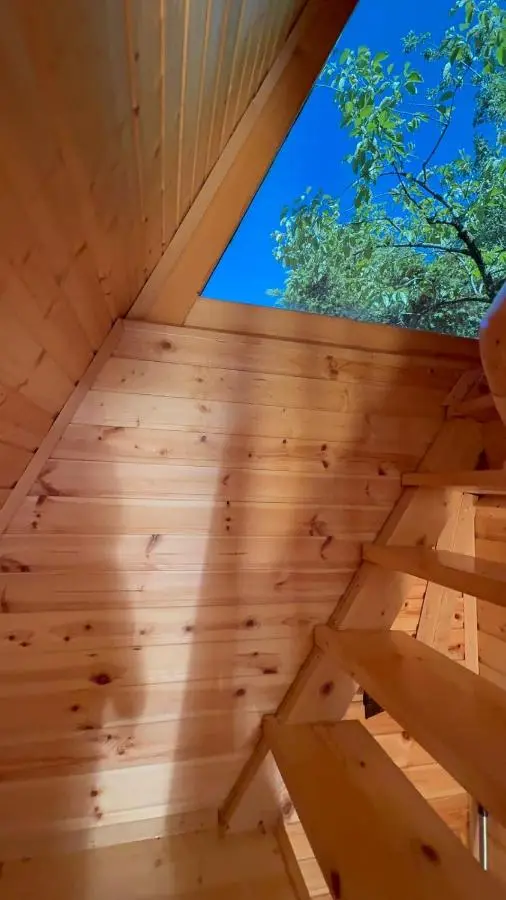 Riverhush cabin