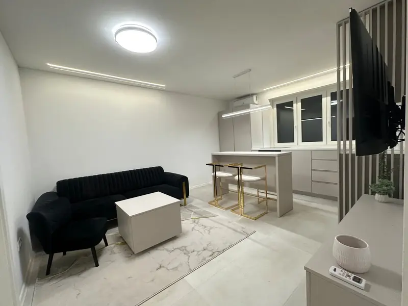 Metronome Elegance City Centre