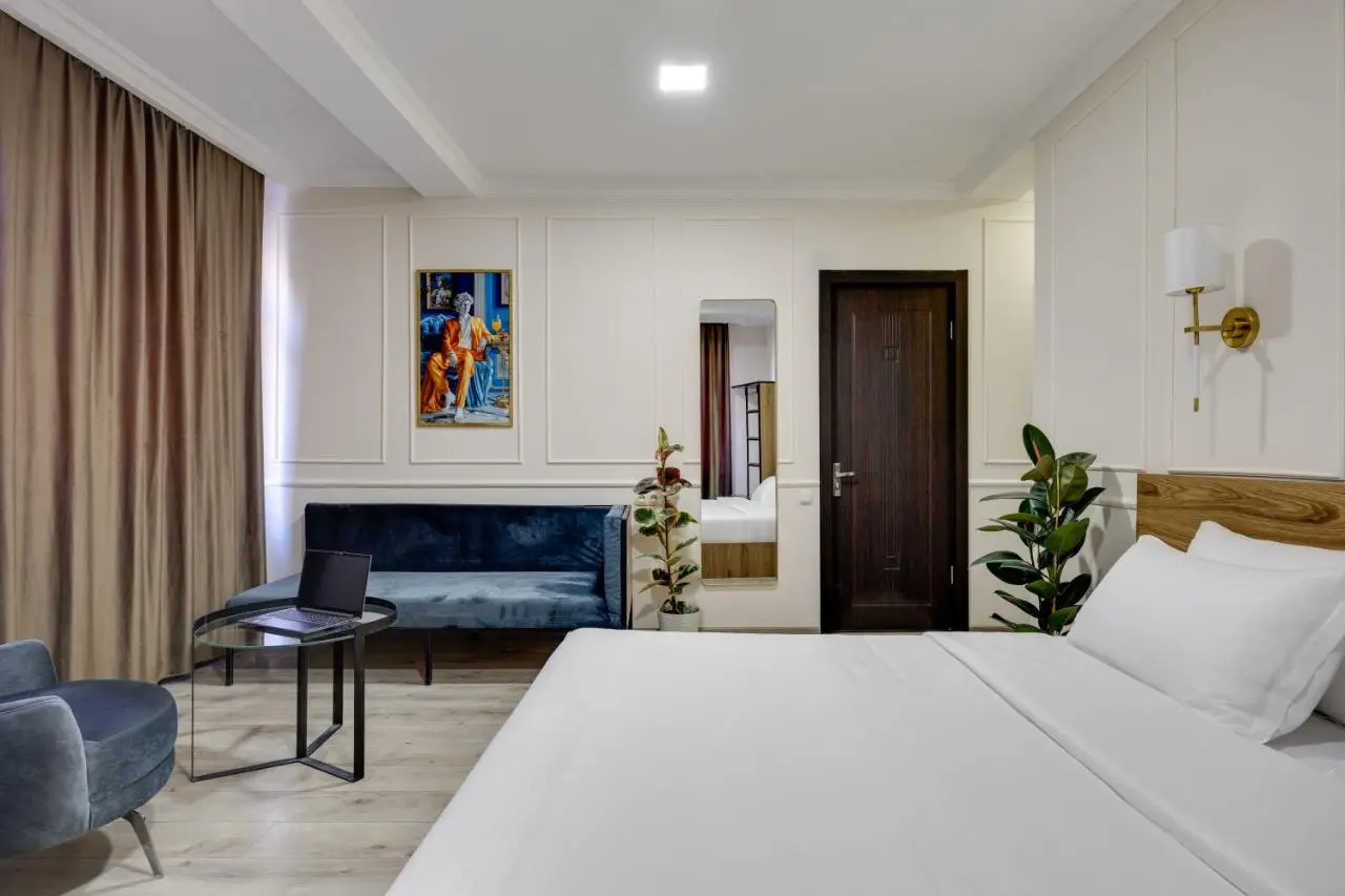 Regraph Hotel