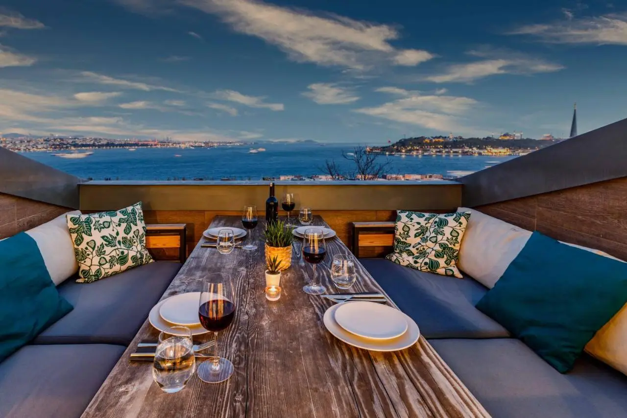 Monnas Bosphorus