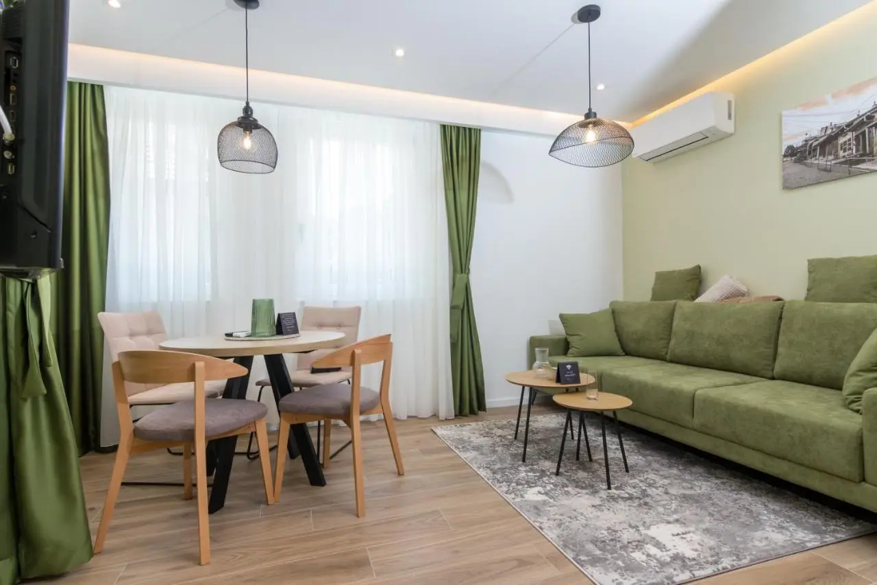Mayisa Apartments