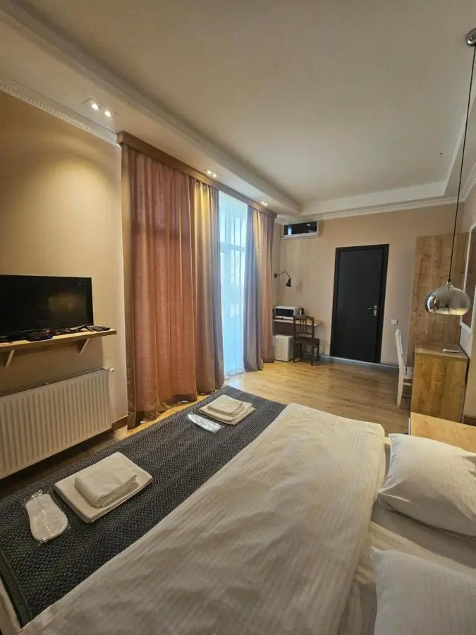 Happy Stay Hotel