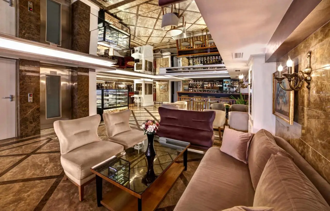 Skalion Hotel