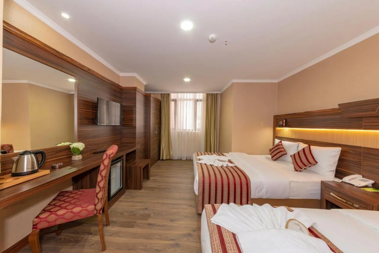 Vision Deluxe Hotel