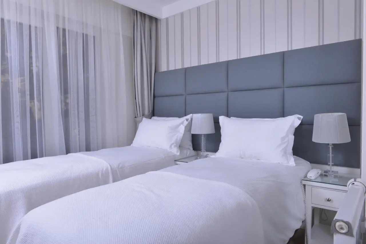 Ten Rooms Istanbul Hotel