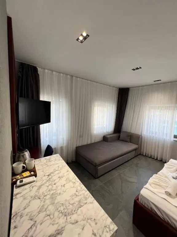 Abone Suites