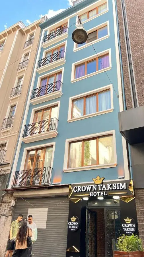 crown taksim hotel