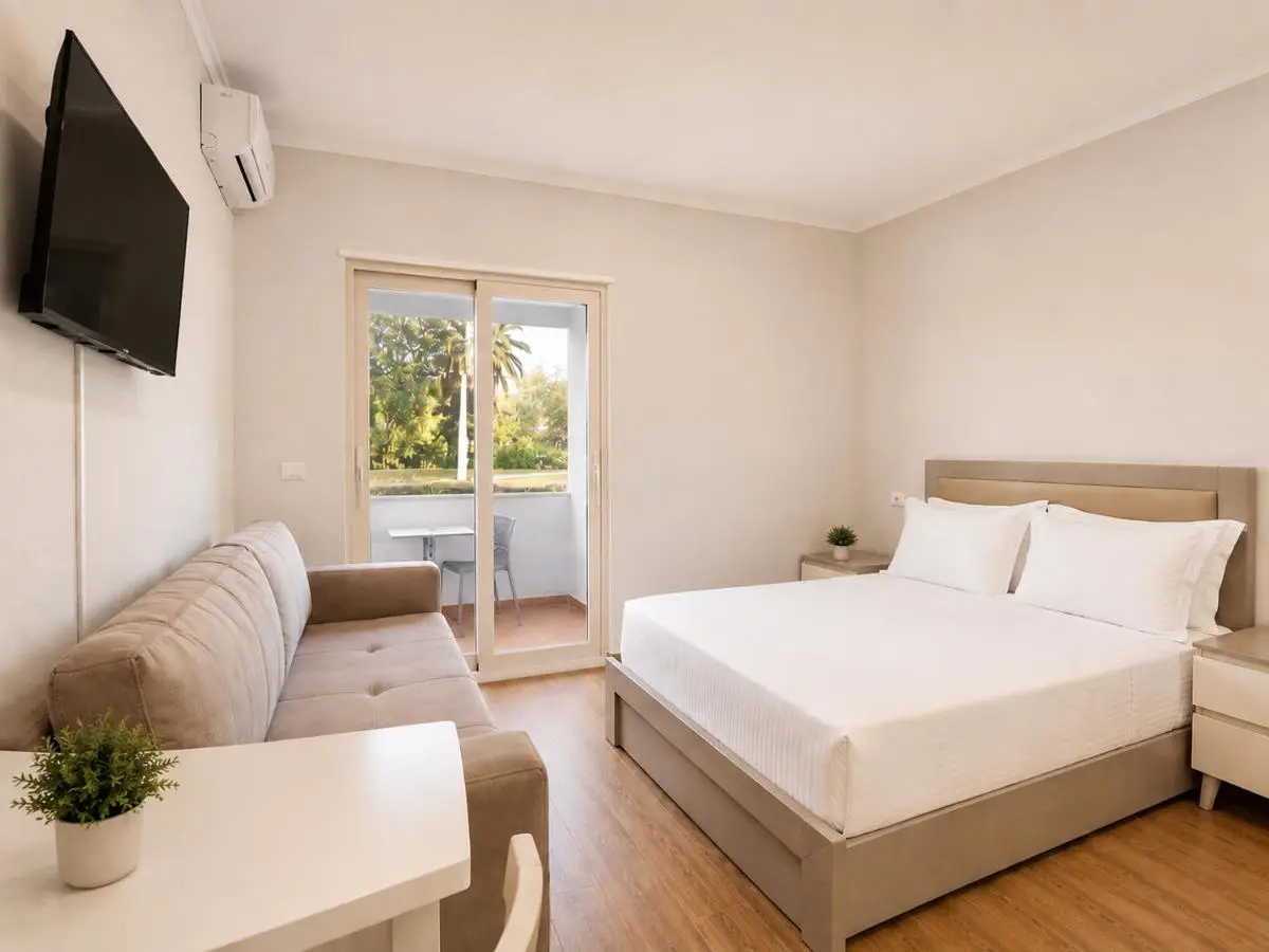 Flors Apartments