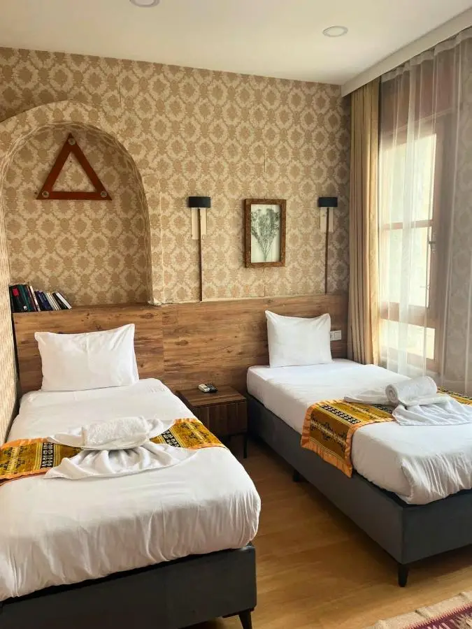 Otantik Hotel