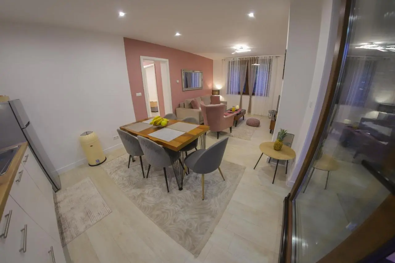 Apartments EDY