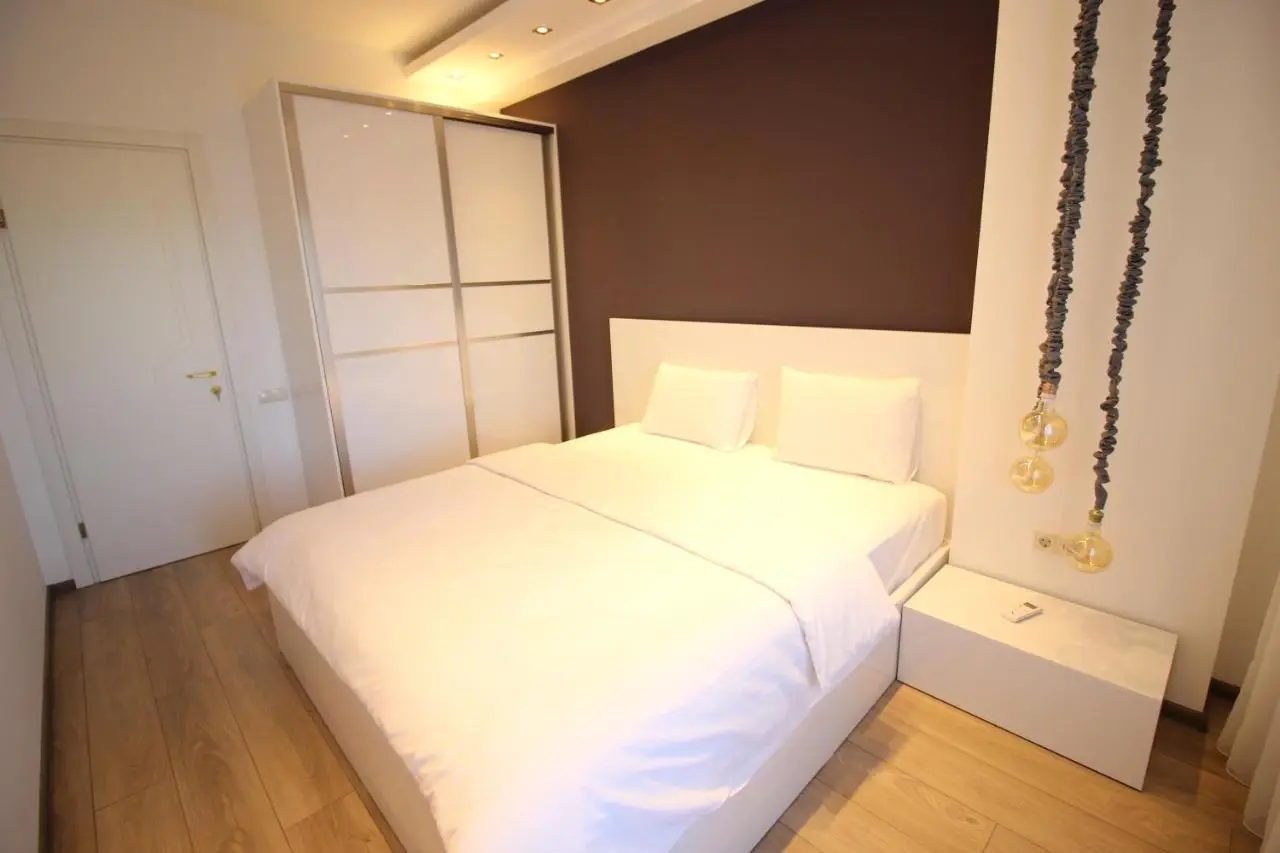 Maxela Apartments