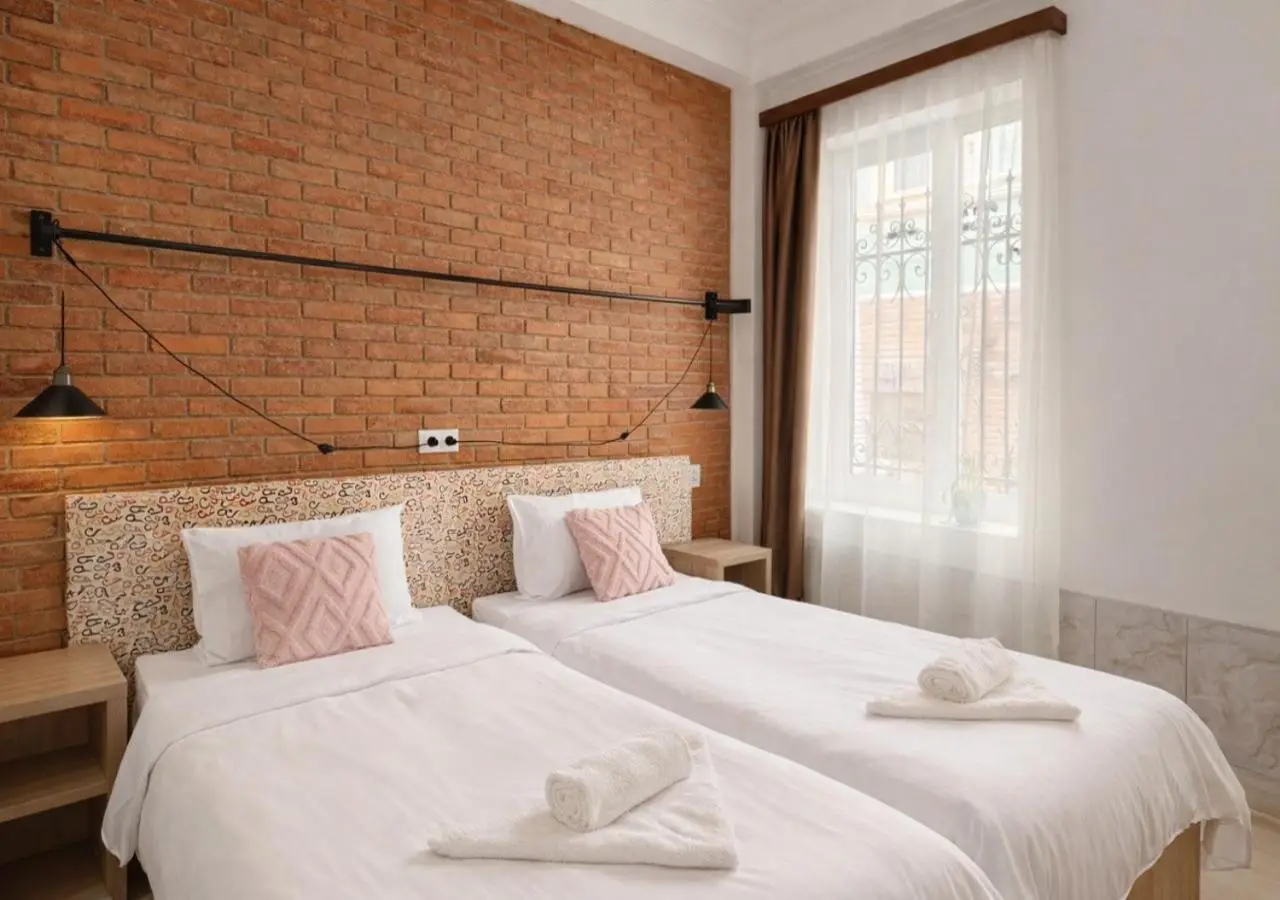Tbil Inn Hotel