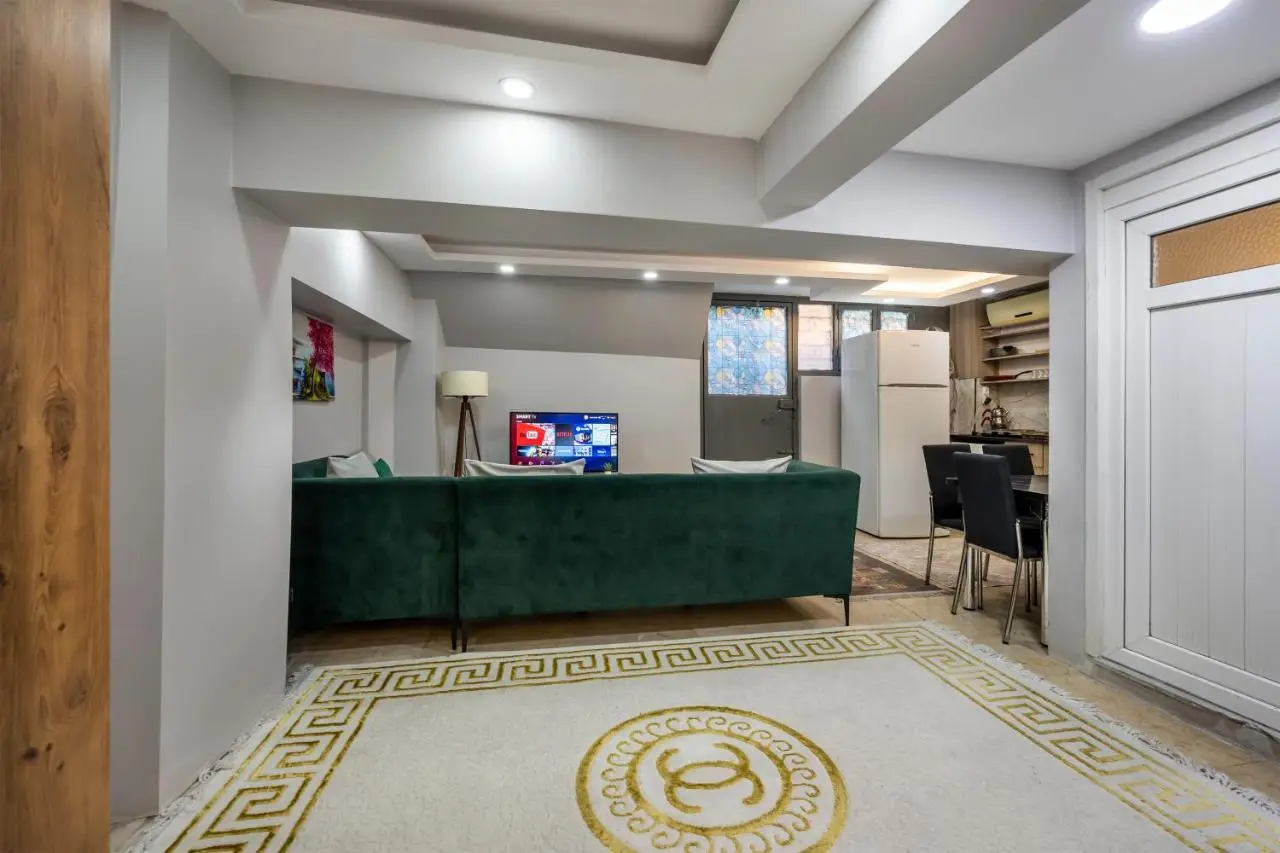 AYKA APART SUiTES OLD CITY
