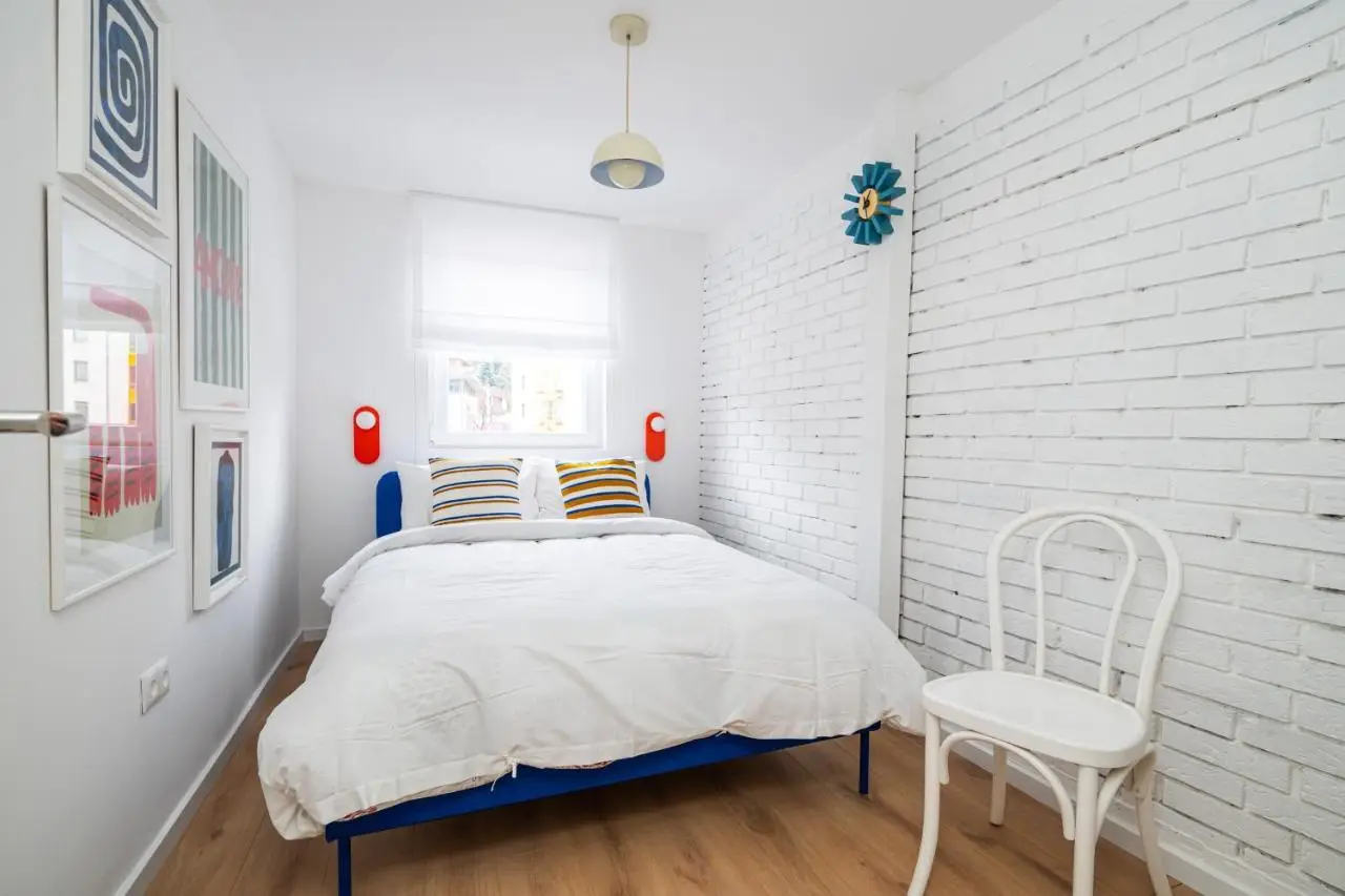 Colorful 3-Bedroom Apartment