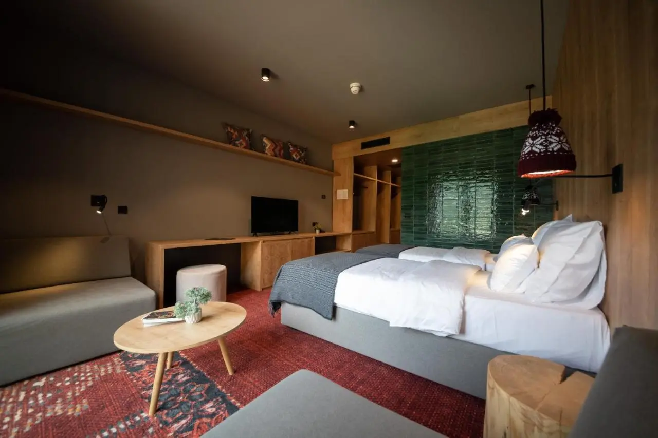 Hotel Nomad