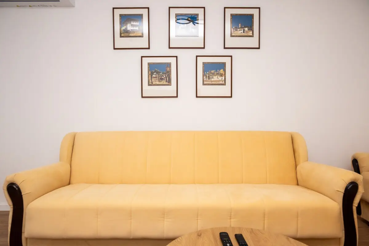 Exclusive Modern Riverside Suite